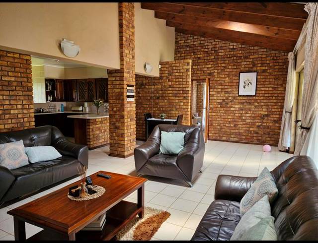 4 BEDROOM HOUSE FOR SALE IN NORKEM PARK